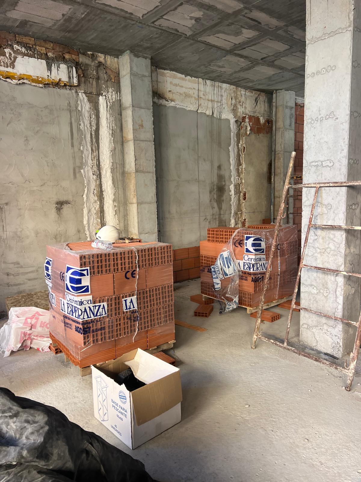 GROUND FLOOR PARTITION INSTALLATION