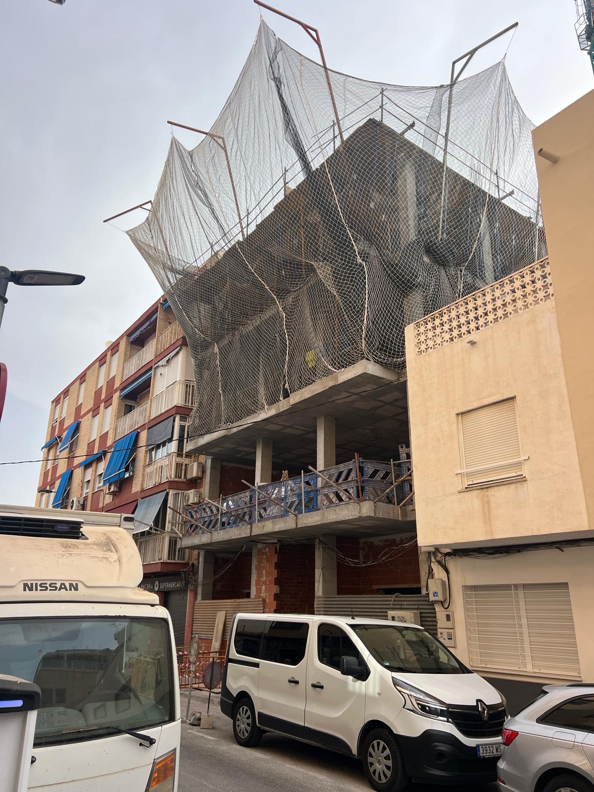 PREPARATION FOR THE 4TH-FLOOR SLAB
