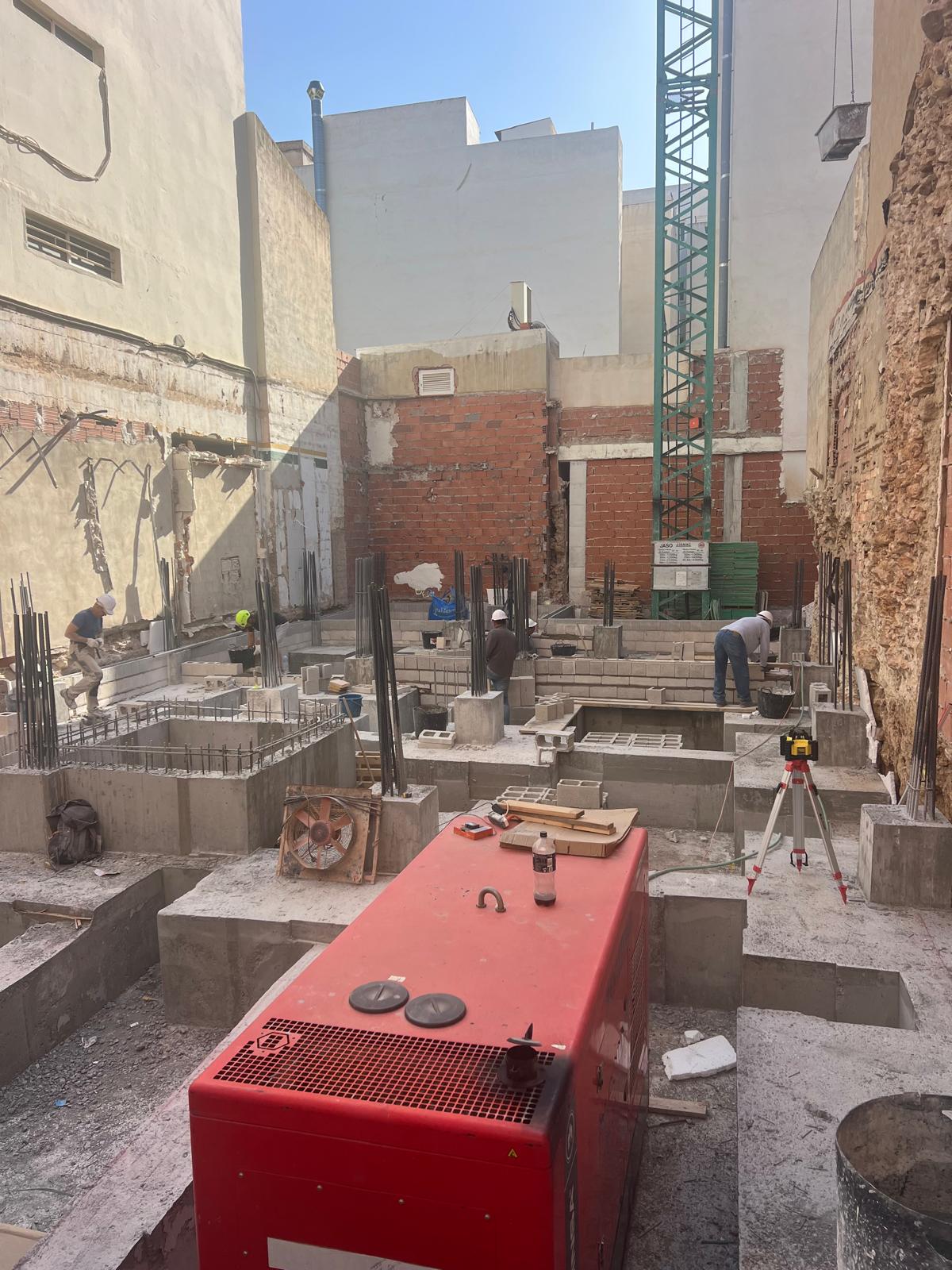 FINISHING THE FOUNDATION CONSTRUCTION